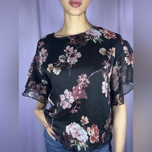 Vince Camuto Tiered Black Floral Sheer Blouse Size XS Ruffle Sleeve Garden Fairy